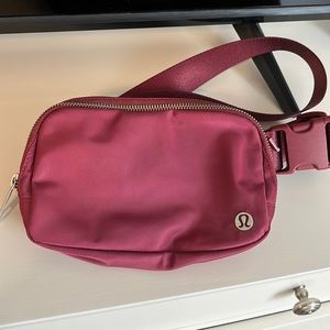 Lululemon belt bag